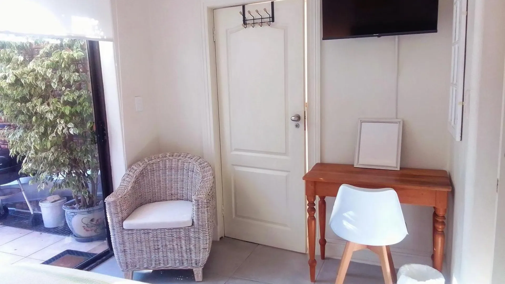 The Close In Constantia Bed & Breakfast Cape Town 0*,