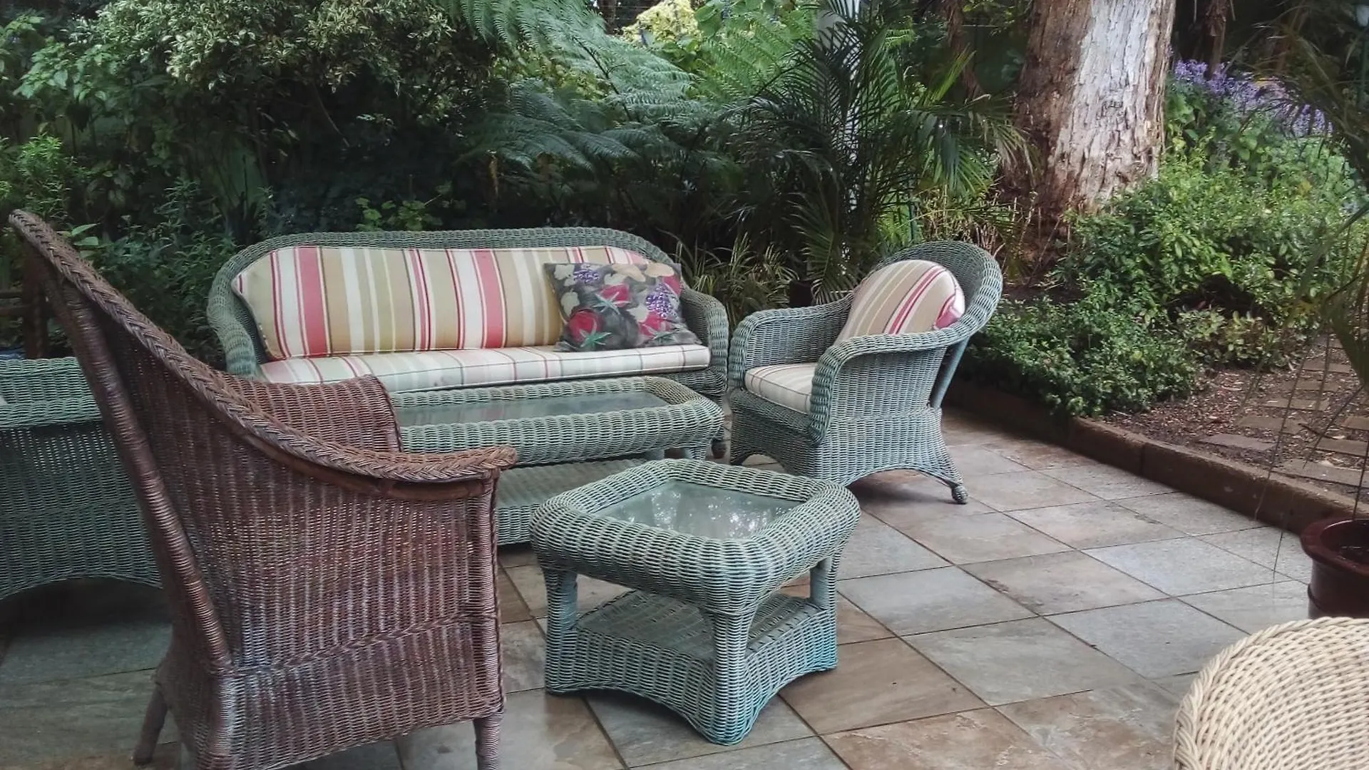 The Close In Constantia Bed & Breakfast Cape Town